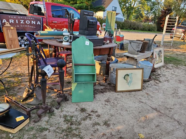 The Famous Princeton Flea Market Princeton, Wisconsin Chamber of